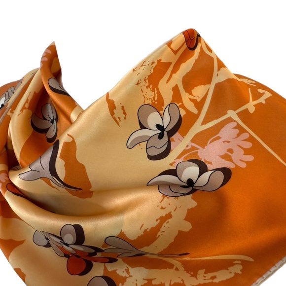 Baoshidi 100% Mulberry Silk Scarf – New with Tags & Box - Picture 6 of 13